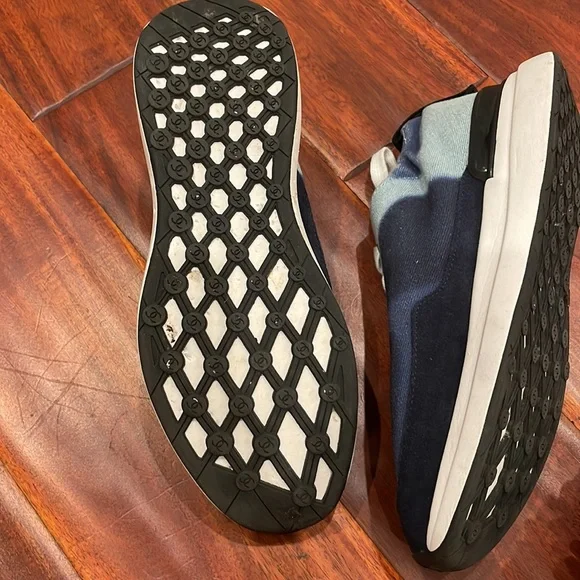 CHANEL Navy and White Athletic Shoes - Picture 3 of 5